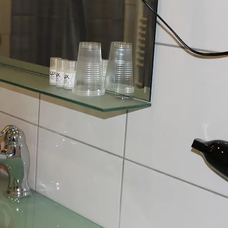 Kln Apartment *